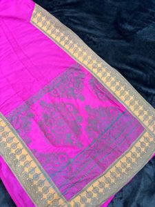 Bronz Women's Magenta Jacquard Kurta