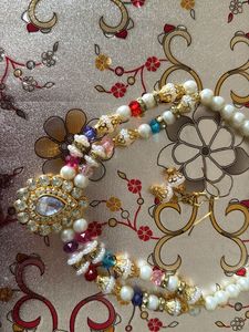 Pearl Necklace-Look Elegant At Garba Night