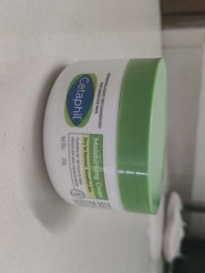 Cetaphil Moisturising Cream