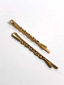 Trendy hair clips -set of 5 ( Brand new)