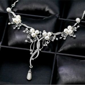 Rhodium Pearl Jewel Set