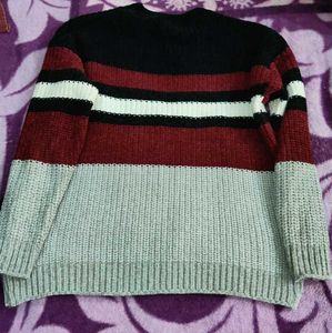 A Very Elegant Looking Multicolour Sweater