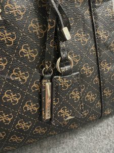 Guess Original Shoulder Bag