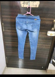 4 Button High Waist Jeans 👖👖