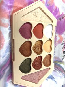 Beauty Kitter Rose Eyeshadow Palette