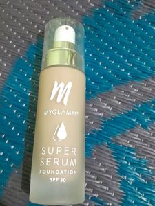 My Glamm Super Serum Foundation