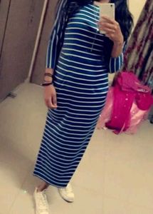 Side Cut Bodycon Dress 👗💙