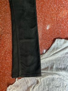 Levis Black Jean