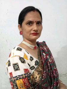 Any 1 Choker With Studs