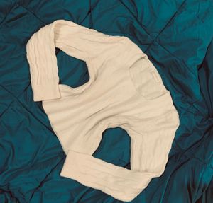 STUDIO WHITE Crop Sweater