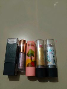 Non matted Lipsticks ( totally 5 lipstick)