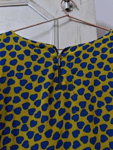 Cute Heart Print Sleeveless Top Inner Attached