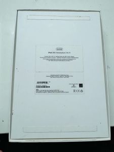 iPad 9th Gen -(64GB)- Great Condition!