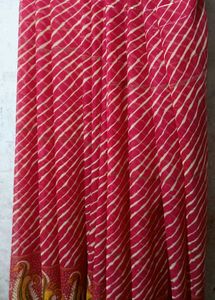 S9 Pink Leheriya Saree with Paisley Border