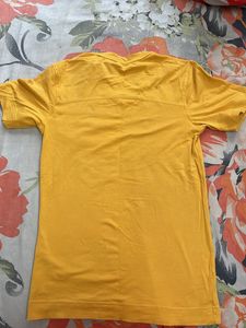 Unitted Colours Of Benetton Yellow Tshirt