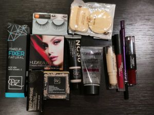 Makeup And Hair Accessories