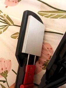 Nova Hair Straightener With Crimper
