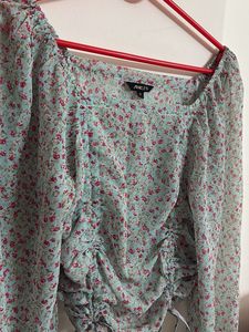 Floral Print Long Sleeve Top