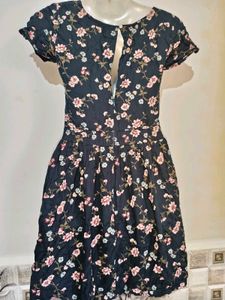 ✈️ Imported Size Small Floral Print Mini Dress