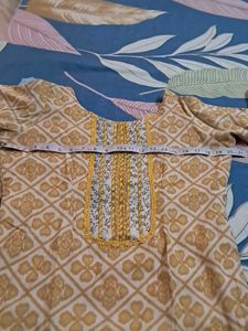 Pour Muslin  Kurta N TROUSER