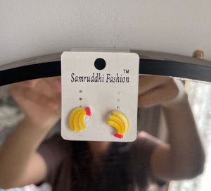 Banana Studs