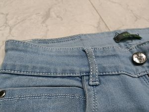 A Blue Mid-Rise Denim!!
