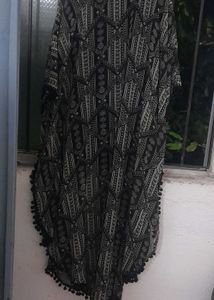 Black Patterned Pom-Pom Kaftan