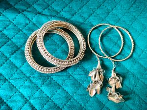 Silver Bangles ✨