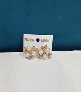 Pearl and Rhinestone korean Earrings
