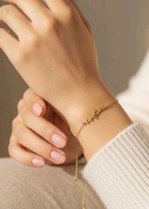 Gold Arrow Bracelet