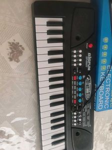 Electronic Keyboard Toy