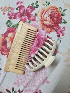 Beautiful Combo Of Comb And Clutcher