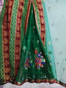 Elegant Green &amp; Maroon Embroidered Saree