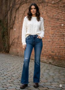 👖 American Eagle "Artist" Flare Jeans