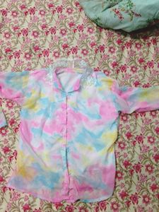 Tie-dye Lace Collar Top