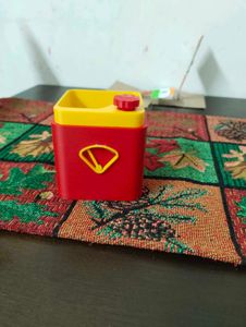 3d Printed Small Self Watering Plant