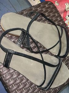 Black Strappy Flat Sandals – Comfortable &amp; Stylish