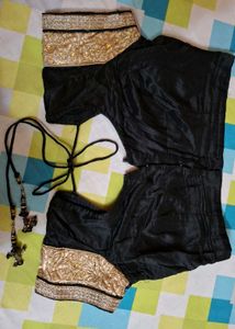 Elegant Ethnic Saree , with blouse.