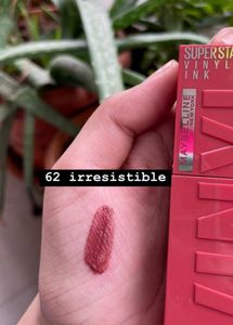 Maybelline Vinyl Stay Matte Lipstick