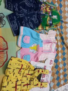 SALE Pack Of 4 Kids Wear