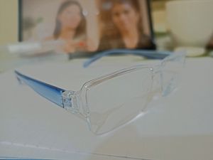 Power Lens Glasses (+2)