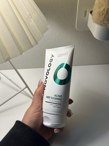 NOVOLOGY Acne Deep Clearing Cleanser