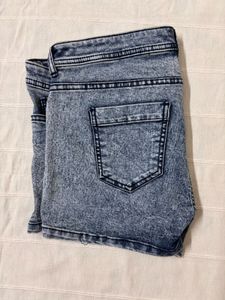 Nuon Women Shorts