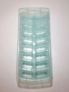 ICE CUBE TRAY SILICONE PLASTIC LIGHT GREEN 16CUBES