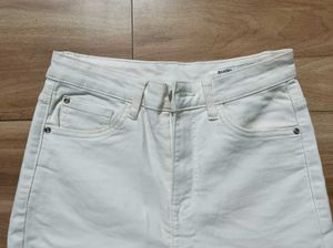 Women&#39;s White Jean