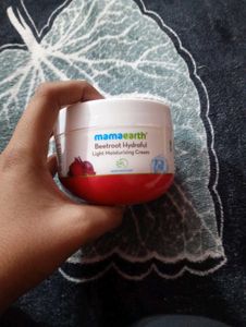 Mamaearth Beetroot Moisturizing Cream