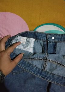 Frayed Hem Jeans