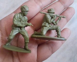 Vintage Green Army Men Figures