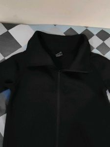 Multistyling Collar HRX Black Jacket
