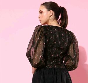 Black Floral Puff Sleeves Crop Top